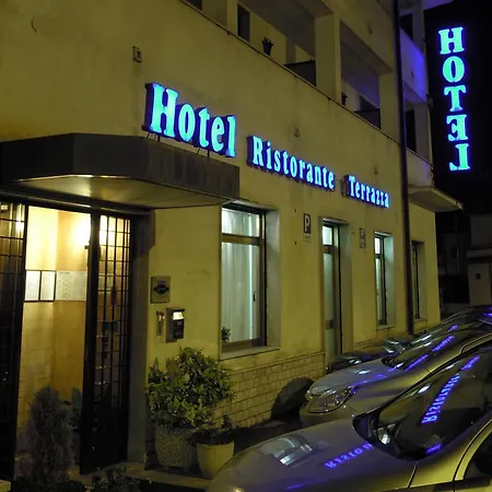 Ristorante Alla Terrazza 2* モンファルコーネ