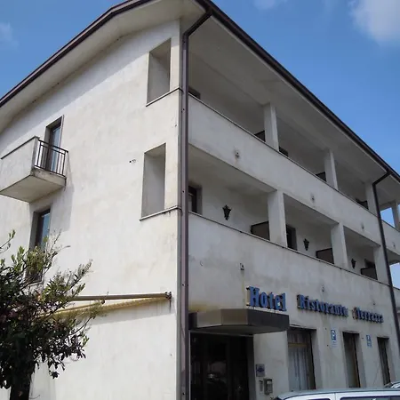 ホテル Ristorante Alla Terrazza